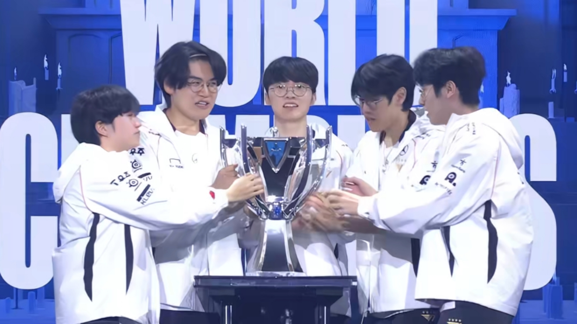 包含S赛赛季收官,冠军榜单揭晓的词条 包含S赛赛季收官,冠军榜单揭晓的词条