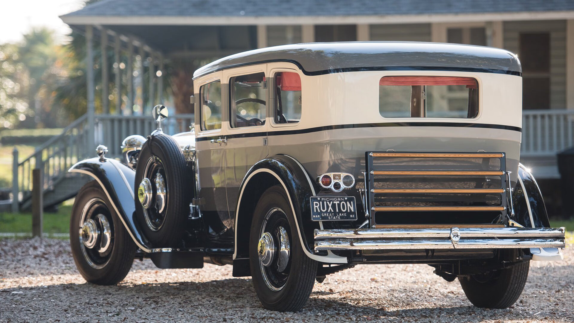 双线战役，压哨绝杀与赛道接管—当体育的瞬间定义永恒